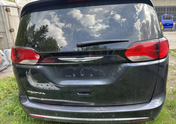 Chrysler Pacifica cena 58900 przebieg: 131000, rok produkcji 2020 z Warszawa małe 46